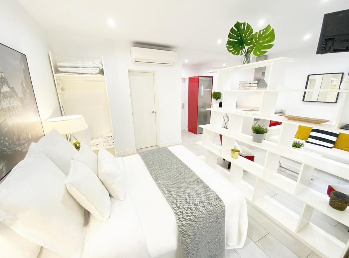 AmazINN Places Plaza Mayor Madrid Exterior foto