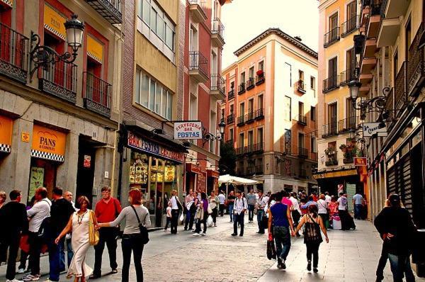AmazINN Places Plaza Mayor Madrid Exterior foto